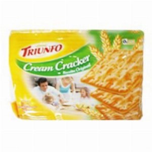 Biscoito TRIUNFO Cream Cracker 375g
