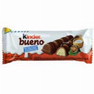 Bombom KINDER Bueno com Recheio de Leite e Avelã Coberto com Chocolate ao Leite 43g